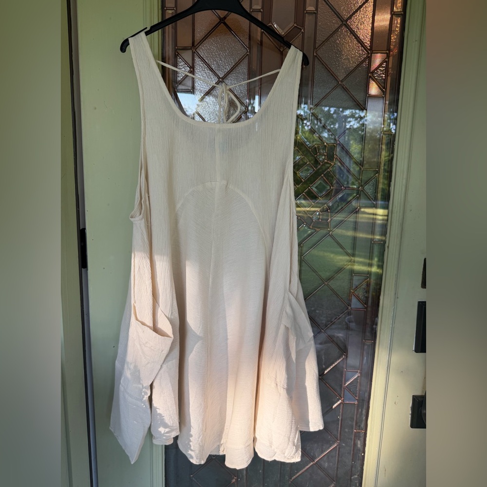 NWT JADED GYPSY free size PTP 30” Cream Sleeveless Tunic Dress, feels soft.